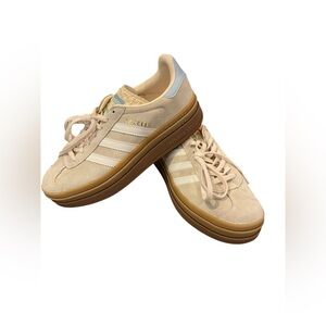 Adidas Gazelle Bold Sneaker Kid size 5 1/2 (will fit women’s size 7.5)